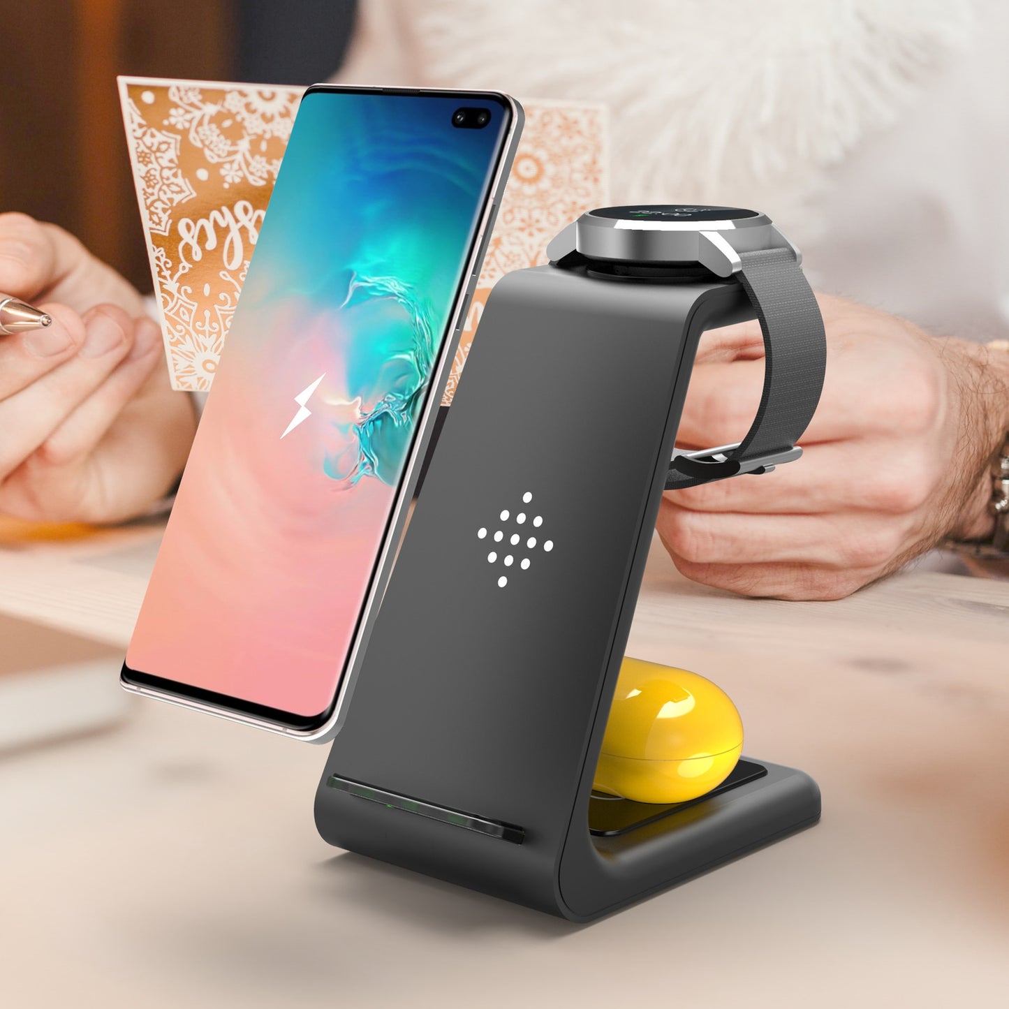 Estación de Carga Rápida 3 en 1 – Soporte Inalámbrico para Celular, Reloj y Audífonos
